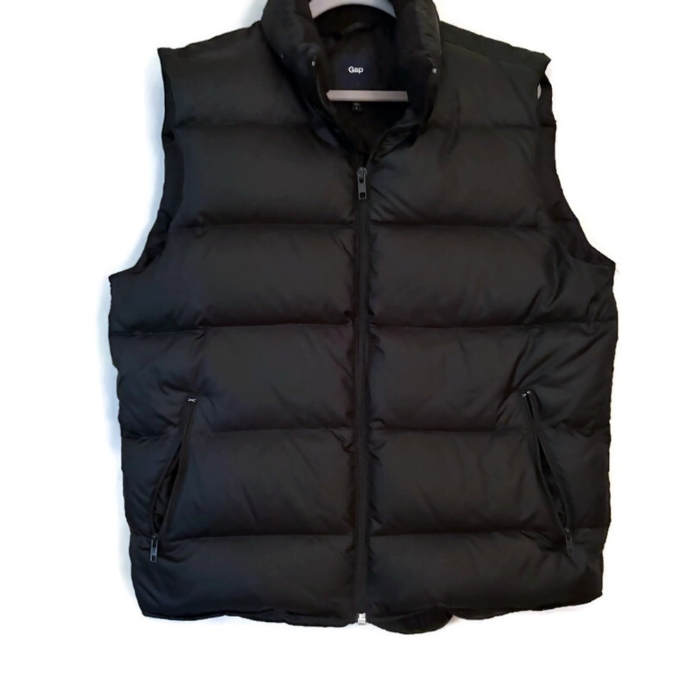 GAP Men's large down filled Black Puffer Vest
